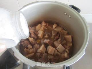 Beef Braised Lotus Root recipe