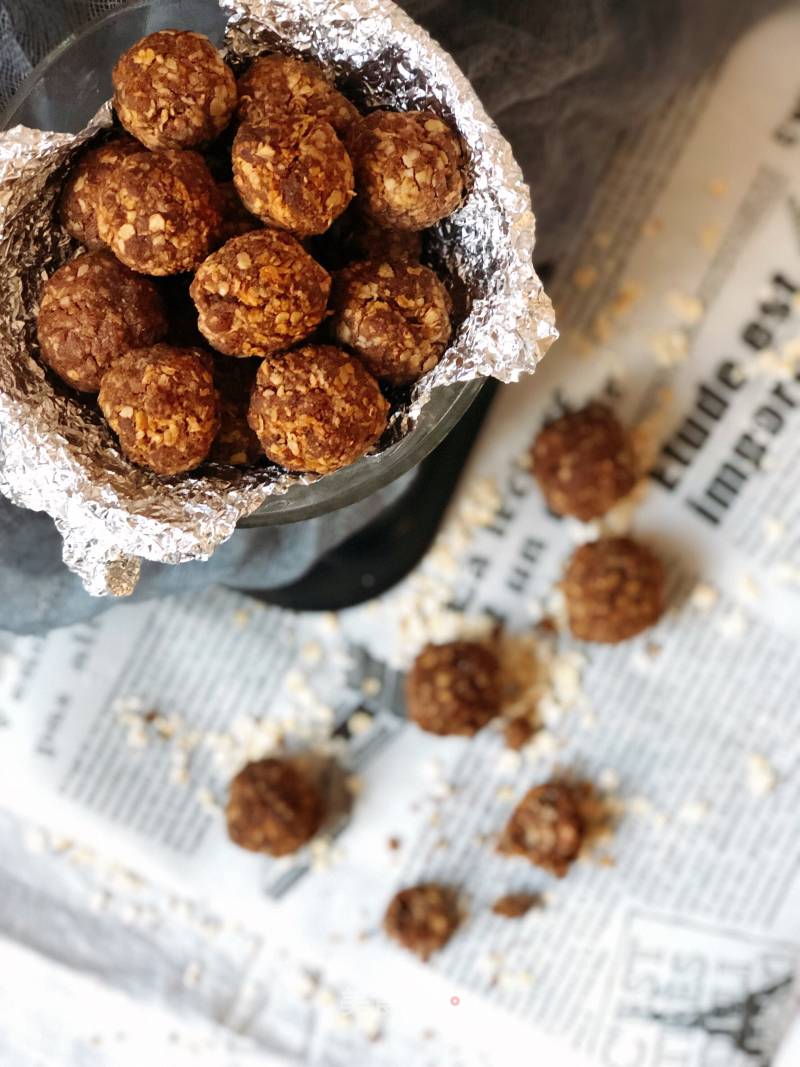 Oatmeal Chocolate Energy Ball recipe