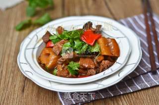 Braised Chicken Nuggets with Lotus Root recipe