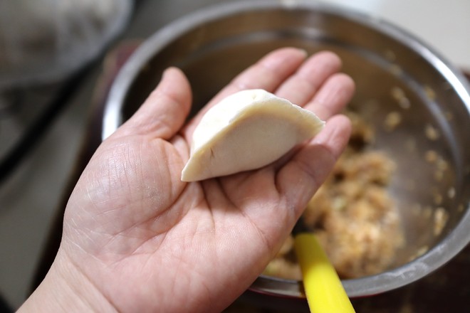 Lamb and Radish Vermicelli Dumplings recipe