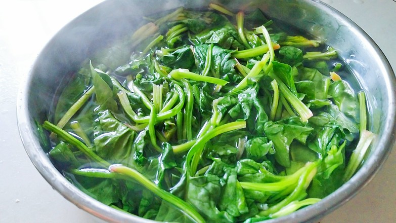 Spinach with Chili Oil recipe