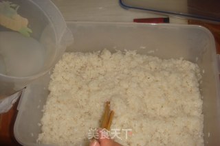 Sweet to Greasy [homemade Fermented Glutinous Rice Wine] (be Careful) recipe