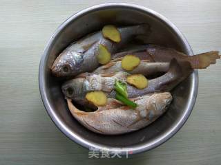 #aca烤明星大赛# Spicy Little Yellow Croaker recipe