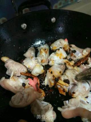 Delicious and Gourmet---lao Gan Ma Roasted Pork Knuckles recipe