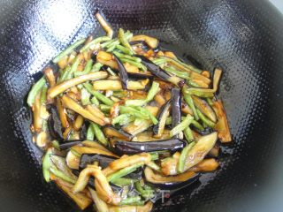 Learning is to Keep Advancing in Groping-stir-fried Eggplant with Garlic and Beans recipe