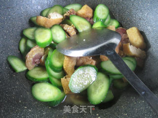 Stir-fried Cucumber and Cured Duck Leg with Tofu recipe