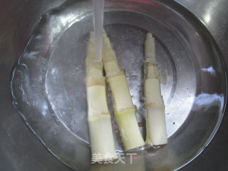 Pickled Mustard Slices, Duck Egg and Fried Whip Bamboo Shoots recipe