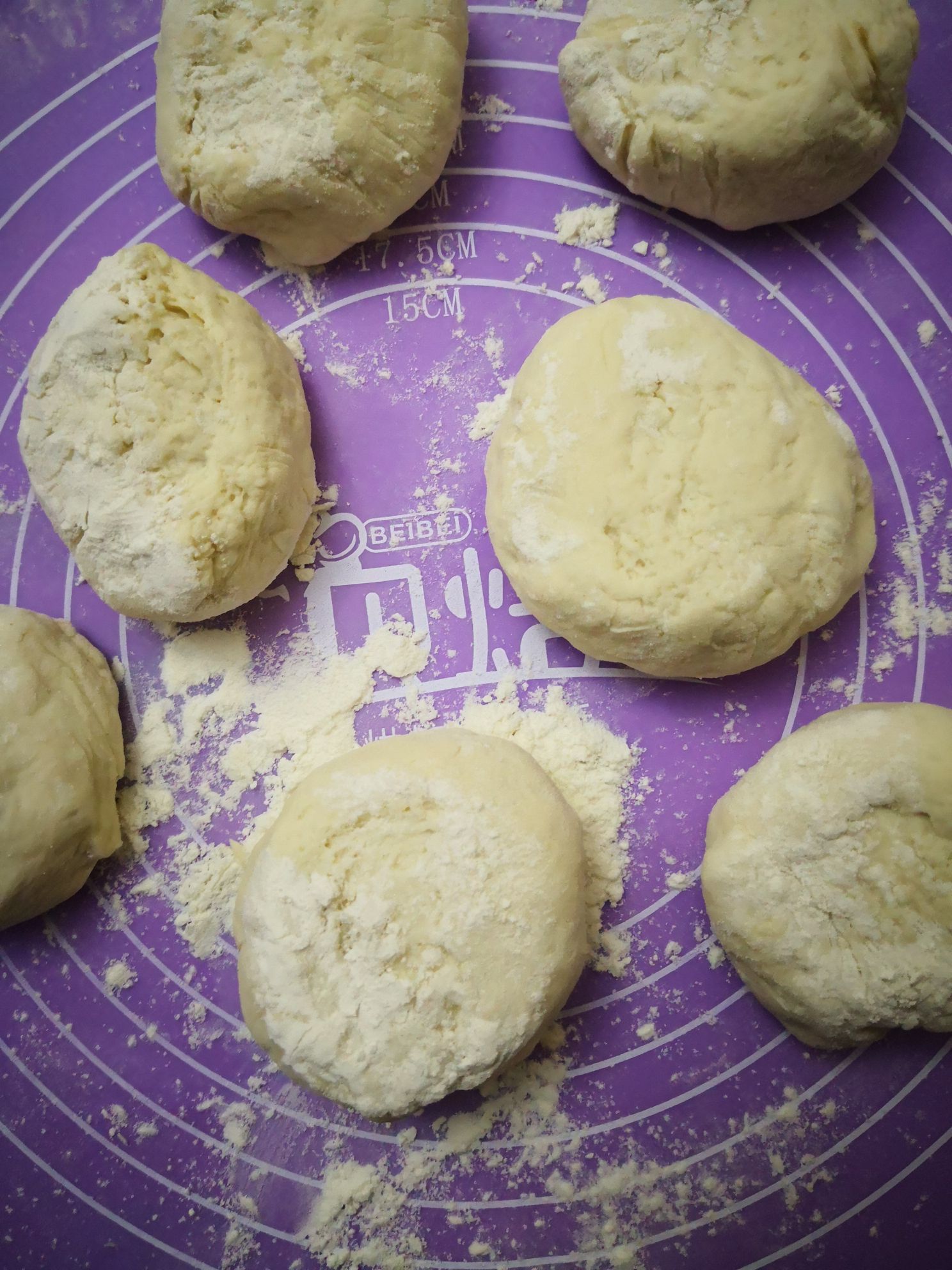 Two-color Radish Buns recipe