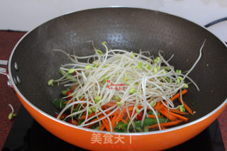 Assorted Fried Hor Fun recipe