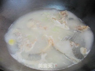 Fish Head Vermicelli Soup recipe
