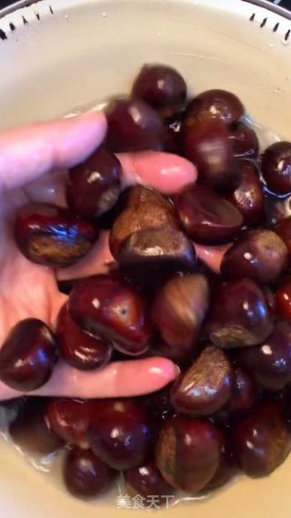 Stir-fried Chestnuts with Sugar recipe