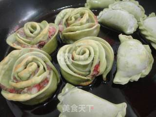 Hot Internet's Rose Dumplings recipe