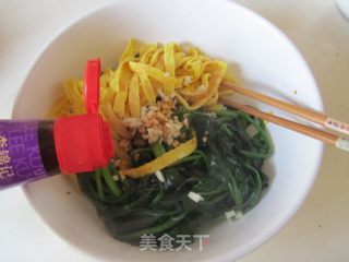 Spinach and Egg Mixed Vermicelli recipe