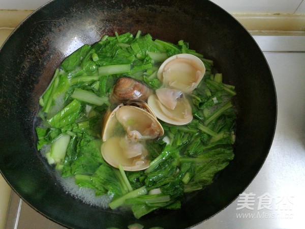 Cabbage Clam Soup recipe