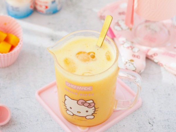 Cool and Delicious Mango Yakult recipe