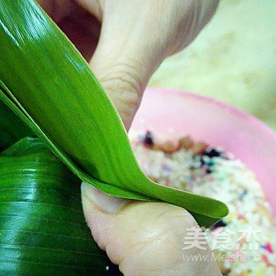 Colored Rice, Peanuts and Mushroom Dumplings recipe