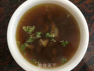 Hime Matsutake and Pigeon Soup recipe