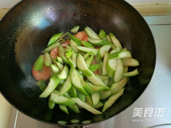 Loofah Shrimp recipe
