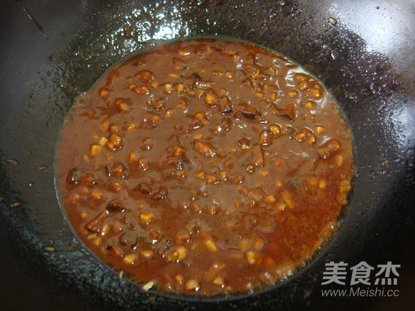 Homemade Mushroom Sauce that Tastes Meaty recipe