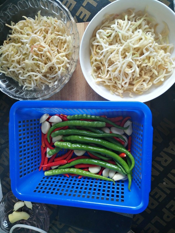 Serving Food ~ Cold Papaya (shredded Radish) recipe