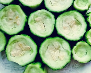 Steamed Loofah with Garlic Vermicelli recipe