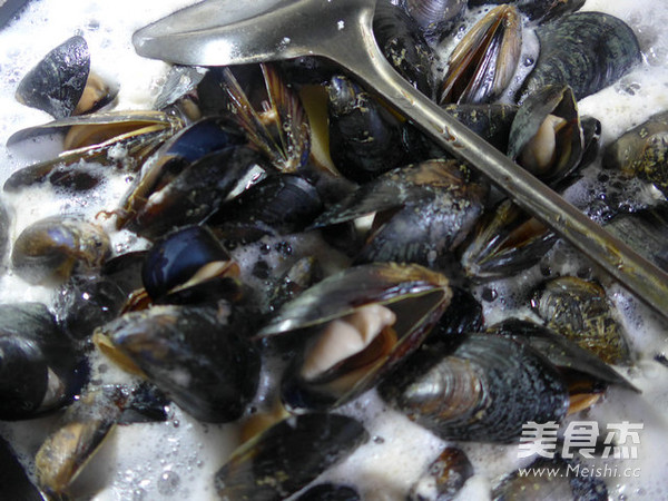 Brine Mussels recipe