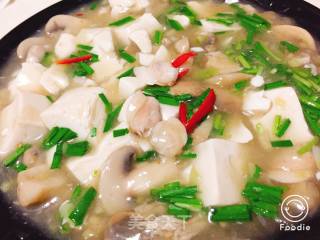 Kuaishou Dishes Mushroom, Clams and Tofu Soup recipe