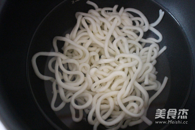 Sour and Spicy Udon recipe