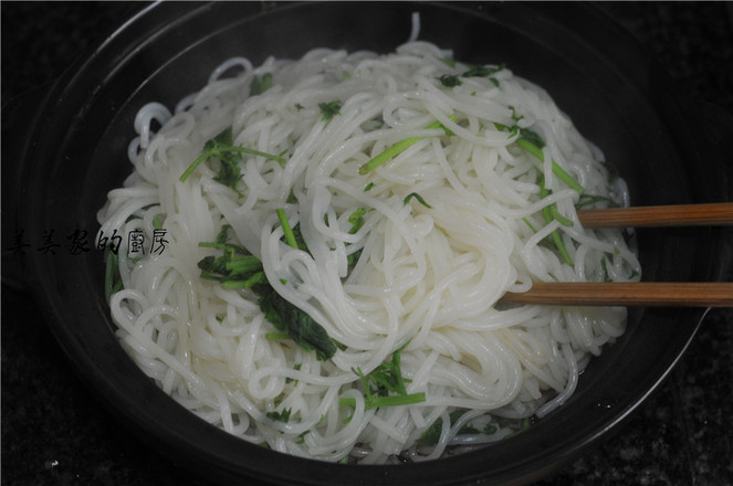 Eat Three Bowls of Lazy Rice Noodles recipe
