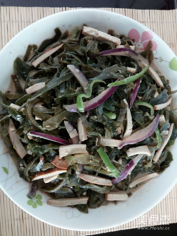 Tossed Kelp with Sesame Sauce recipe