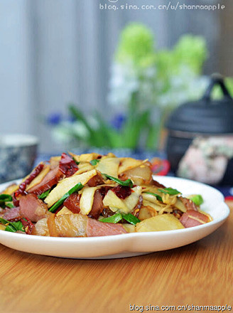 Stir-fried Bacon with Winter Bamboo Shoots