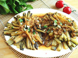 Eggplant with Minced Meat and Chrysanthemum recipe