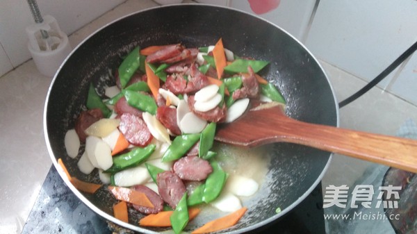 Stir-fried Sausage with Seasonal Vegetables recipe