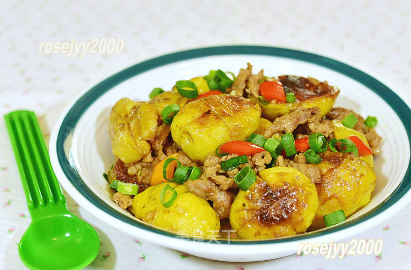 Small Potatoes with Minced Meat