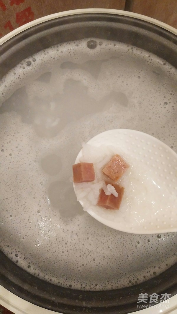 Congee with Preserved Ham and Egg recipe