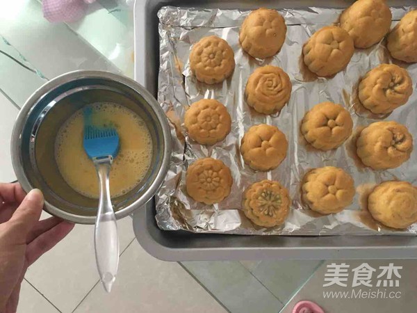 Bean Paste and Egg Yolk Mooncakes recipe