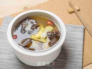 Yam and Red Date Chicken Soup recipe