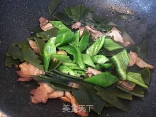 Kelp Fried Pork Slices recipe