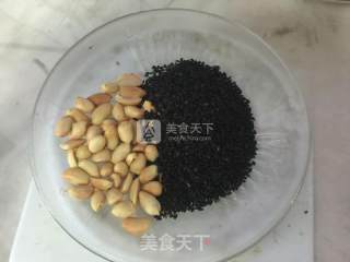 Black Sesame Peanut Soy Milk recipe