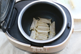 Rice Cooker Making Potstickers——mushroom Pork Potstickers recipe