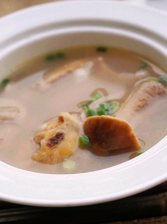 Cuttlefish and Chicken Soup recipe