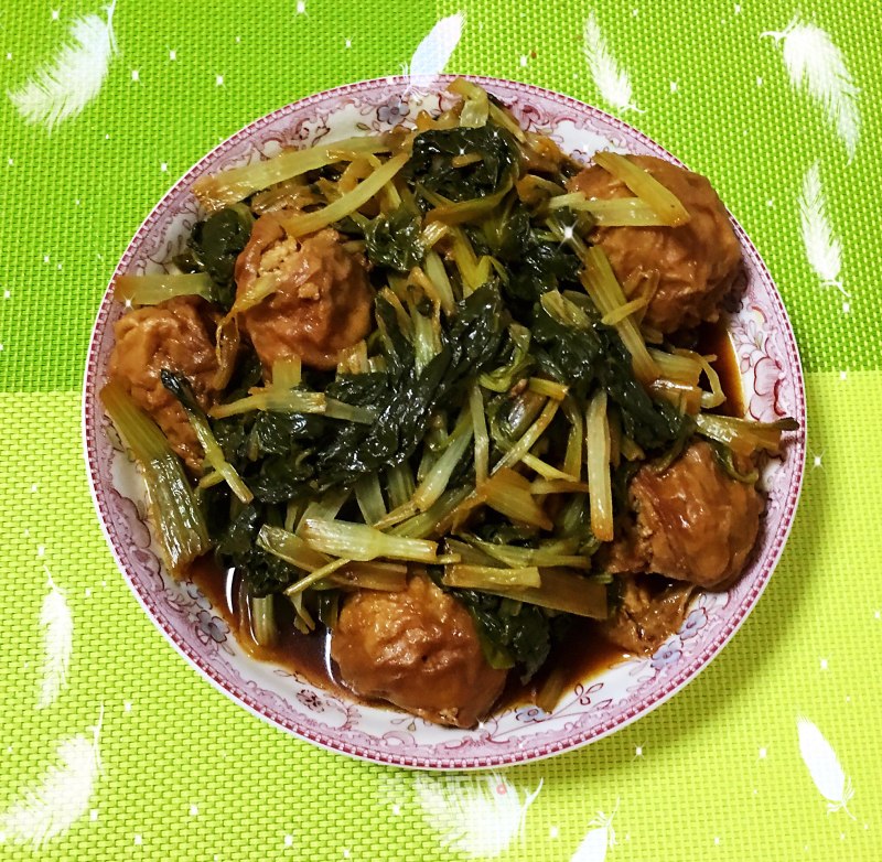 Braised Vegetables with Oily Gluten Stuffed Meat recipe