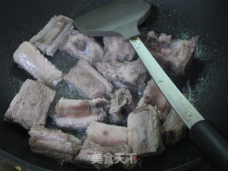 Nanchang Special Salted Fish Braised Pork Ribs recipe