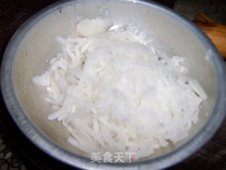 Winter Warming Soup---sour and Spicy Chicken and Radish Soup recipe