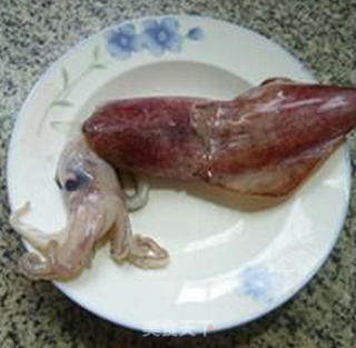 Stir-fried Squid with Leek and Floral Fragrance recipe