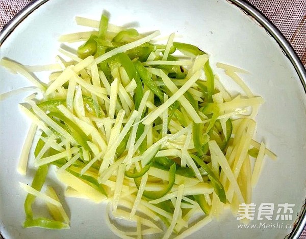 Green Pepper and Potato Shreds recipe