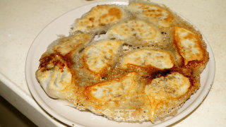 Iced Leek Fried Dumplings recipe