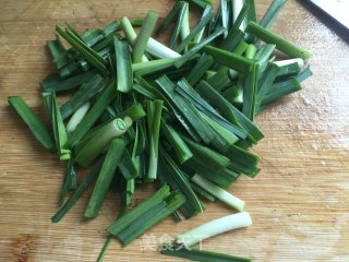 #trust之美# Fried Pork with Green Garlic recipe