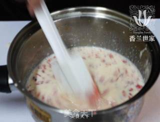 [pandan Family] Silky Strawberry Pudding Falls in Love with The Pudding from It recipe