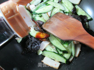 Stir-fried Cucumber with Black Fungus and Fish Tofu recipe